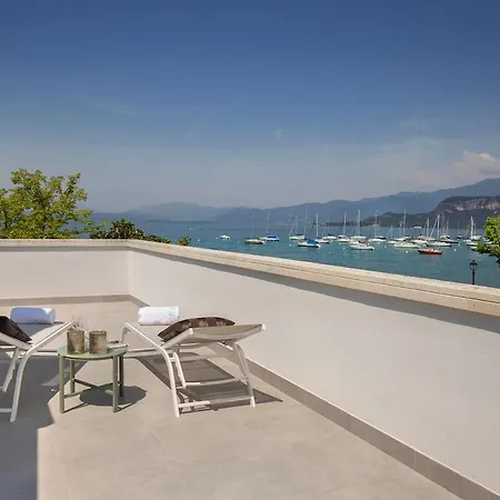 Yachting Lakefront Bardolino
